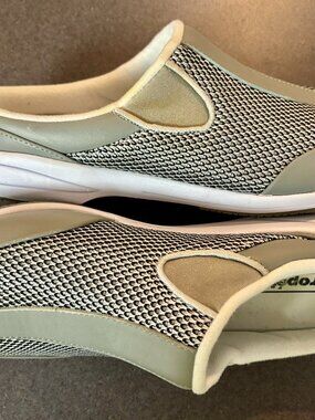 ~~Propet Silver Mesh Washable Walker Slide Women's 10.5 Wide ********there is so